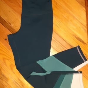 Old Navy Go Dry Elevate Leggings